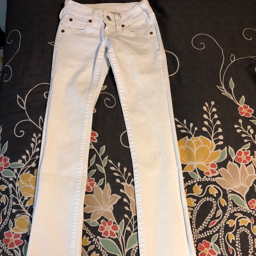 Women’s True Religion straight leg jeans